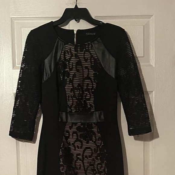 WOMENS size M~ BLACK LACE FAUX LEATHER INSERTS~ 3/4 SLEEVE~ BODYCON  .. - Picture 1 of 9